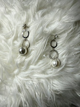 Load image into Gallery viewer, “Platinum Pearls”
